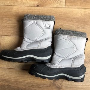 Snow Boots.